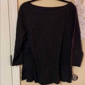 Scoop Neck 3/4 sleeve T-shirt